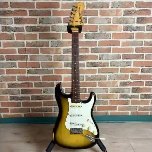 STRATOCASTER USA 1969 3TS RW NITRO Commander Vite