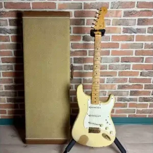 Quantité Limitée STRATOCASTER CUSTOM SHOP 50S RELIC VINTAGE BLONDE CUNETTO 1996