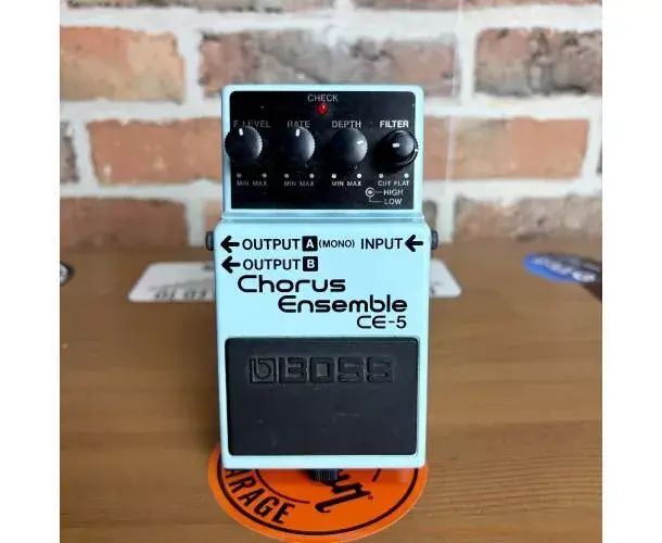 Populaire CHORUS CE-5