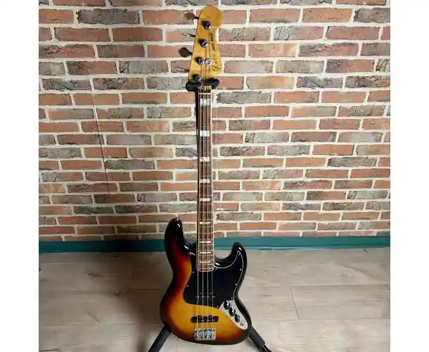 CLASSIC 70S JAZZ BASS 2008 Nouvelle Collection