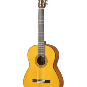 YAMAHA CG142S GUITARE CLASSIQUE - Table en Epicéa Prix Cassé