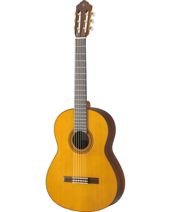 Petit Prix YAMAHA CG182C GUITARE CLASSIQUE - Table en Cèdre