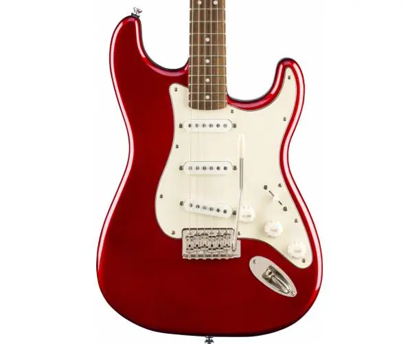 CLASSIC VIBE STRATOCASTER ‘60S CANDY APPLE RED Prix Cassé