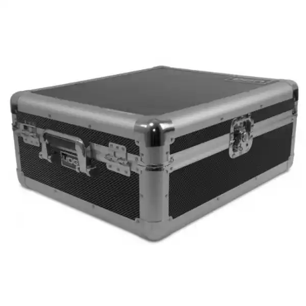 Populaire UDGUltimate Pick Foam Carbon Flight Case Multi Format M - U93021SL - Platine ou Mixeur DJ