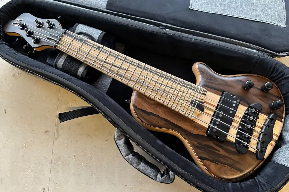 Solde Mayones Cali 5 Mini Bass Walnut - Trans Natural Matt - Pale Moon Ebony fb