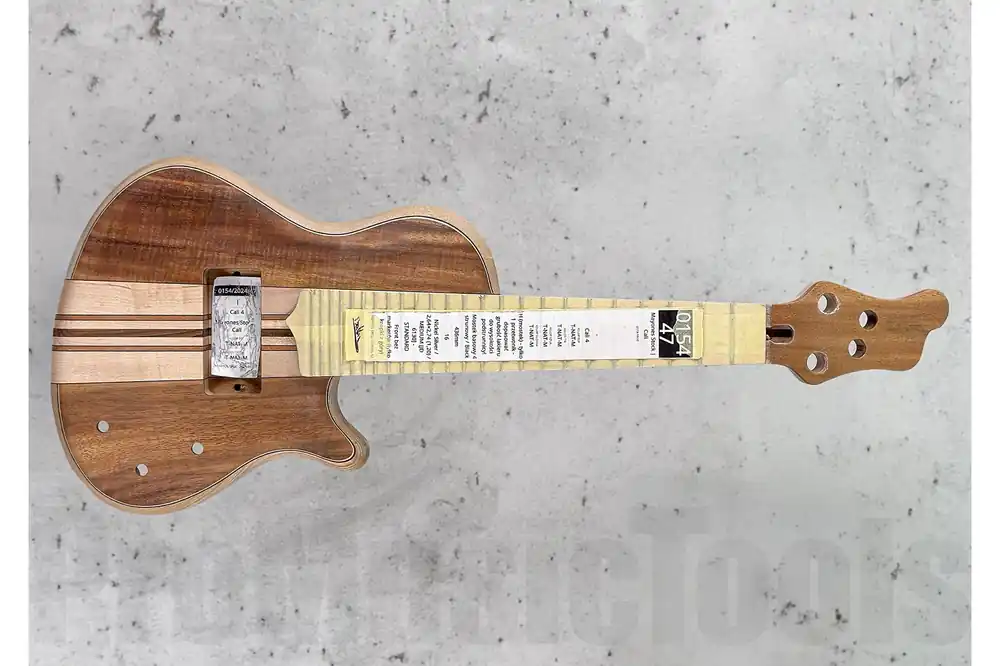 Mayones Cali 4 Mini Bass Koa - Trans Natural Matt Offre Limitée