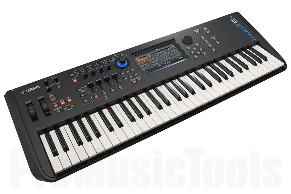 Pas Cher Yamaha MODX6+ - 1x opened box