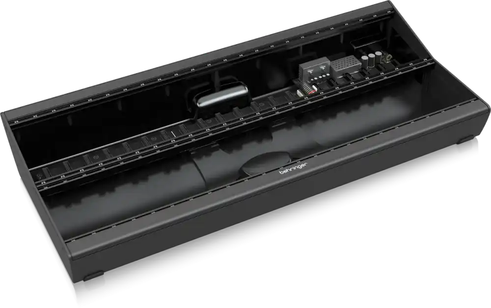 Commande En Gros Behringer EURORACK GO Mobile 2 x 140 HP Eurorack Case